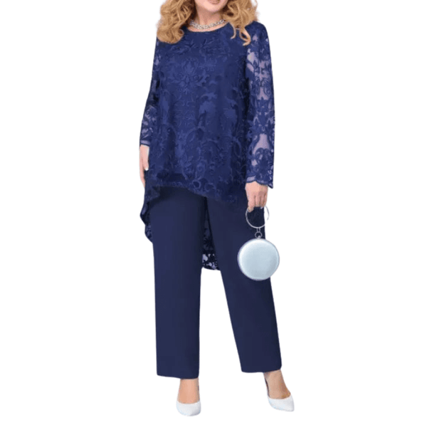 Conjunto Com Calça Feminina e Blusa Sobreposição em Renda - Plus Size