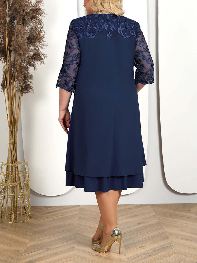 Vestido Elegante Plus Size com Bordado Floral